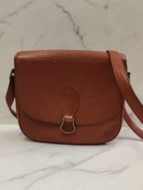 Authentic Vintage Louis Vuitton Brown Epi Leather Saint Cloud Shoulder Bag
